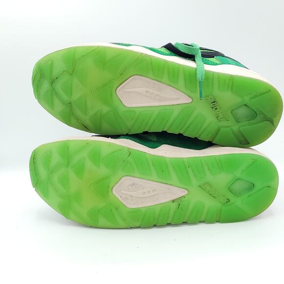 Saucony Grid Shadow 2 St. Patrick\'s Day green black men\'s size 9 main image 6